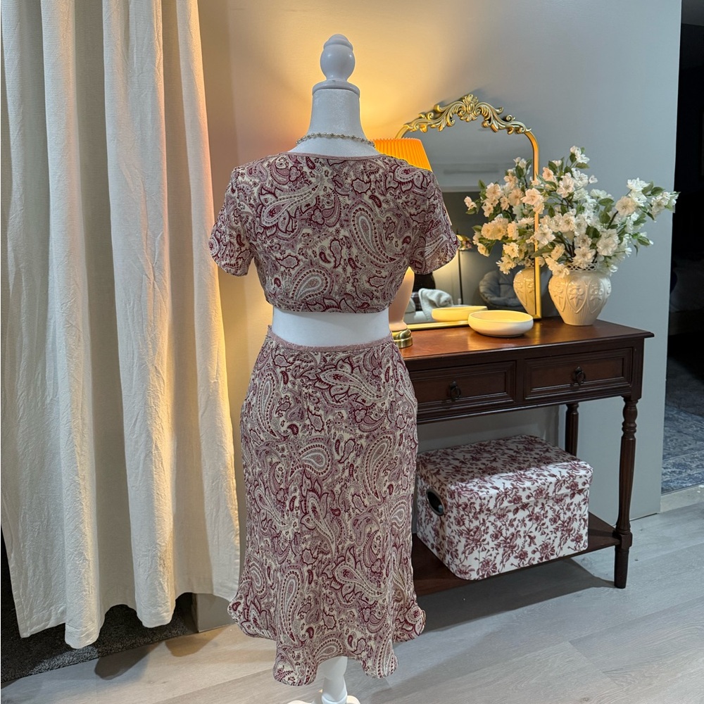 Petite Sophisticate Pink Paisley Skirt Set - Picture 4 of 6